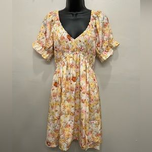 NWOT floral smocked bust dress by staccato size medium